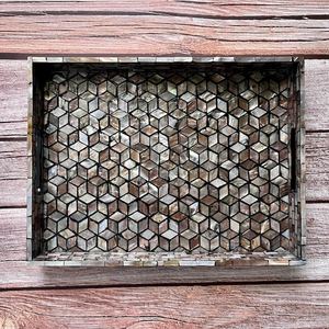 Plateau rectangulaire en mosaïque de coquillages fait main, décoration moderne pour la maison, artisanat artisanal, plateau de service en coquillages naturels incrustés - Product Image 1