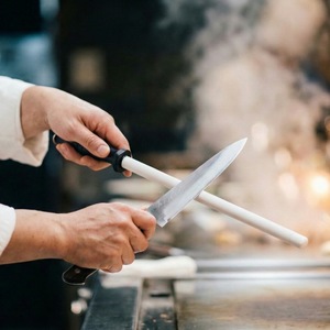 แท่งลับมีดเซรามิกสีขาว Czhw Unique Patent ทนทานต่อแรงกระแทก เป็นมิตรกับสิ่งแวดล้อม ความละเอียดละเอียดพิเศษระดับ Mohs 9 ด้ามจับทำจาก PP สำหรับใช้ในครัว - Product Image 4