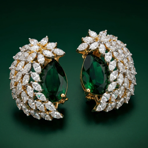 Pendientes de Aro de Oro Sólido de 18K de Lujo con Piedra Verde Corte Esmeralda y Diseño de Flor con Diamantes Marquise para Mujer, Joyería de Fiesta - Product Image 1