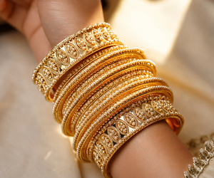 Women's 24K Gold Plated Brass Bangles Crystal Rhinestone Imitation Pearl Channel Setting Classic Wedding Jewelry Third Party - Product Image 3