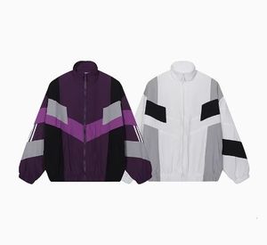 เสื้อแจ็คเก็ตวินด์เบรกเกอร์แบบซิป ยูนิเซ็กซ์ พิมพ์ลาย หนานุ่ม ทรงโอเวอร์ไซส์ สปอร์ต แฟชั่น สตรีทแวร์ แขนยาว ดีไซน์ 2 in 1 - Product Image 1