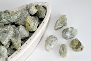 Best Selling Bulk Phrenite Rough Rocks Cut Stone <b>Raw</b> <b>Crystals</b> Gravel Stones for Healing Decoration Meditation - Product Image 5
