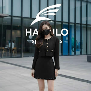 Conjunto de faldas personalizadas OEM a la moda para mujer, top corto con capucha y estampado de logotipo informal, conjunto de faldas con capucha para invierno - Product Image 5