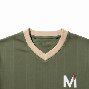 ชุดฟุตบอลสไตล์เรโทรสุดคลาสสิค ลายพิมพ์แบบซับลิเมชั่น ผ้าคุณภาพทันสมัย ชุดทีมฟุตบอล  สามารถปรับแต่งได้ - Product Image 5