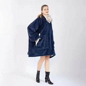 Couverture à capuche personnalisée en polaire surdimensionnée, douillette et chaude, en sherpa, qualité supérieure, manches classiques, hiver, couleur unie - Product Image 3