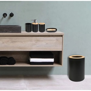 Ensemble de salle de bain élégant en métal noir, idéal pour le nettoyage quotidien, les comptoirs de lavabo, les salles de bain et les spas d'hôtel, provenant d'Inde. - Product Image 6