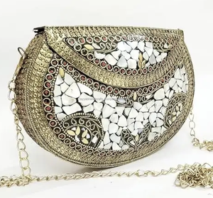 Sac à main en pierre, design luxueux, fait à la main, argent, soirée, designer, prêt à expédier, résine, mosaïque en laiton d'Inde - Product Image 3