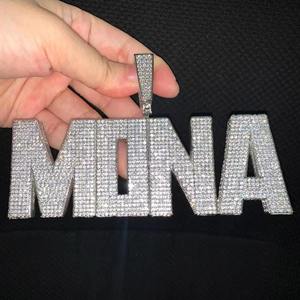 จี้เพชรโมอิสซาไนต์ทรงบริลเลียนต์แบบสั่งทำพร้อมชื่อและอักษรย่อสไตล์ฮิปฮอป ชุบทอง 14K ได้รับการรับรองจาก GRA เครื่องประดับคุณภาพสูง - Product Image 4