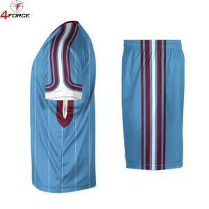 Uniforme de Fútbol Personalizado por Sublimación, Diseñado para la Identidad del Club, Transpirable, Antibacterial y de Secado Rápido - Product Image 3