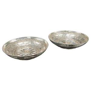 Cuenco grande de metal para dátiles, ideal para hoteles, restaurantes, servicios de catering y eventos festivos de lujo. - Product Image 1