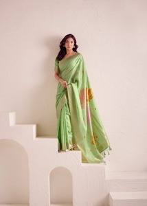 Sari Étnico de Lino de 100 Hilos, Largo hasta el Suelo, con Estampado Floral Verde, Tela Antiarrugas, Drapeado, con Blusa de Manga Corta para Uso Diario - Product Image 2