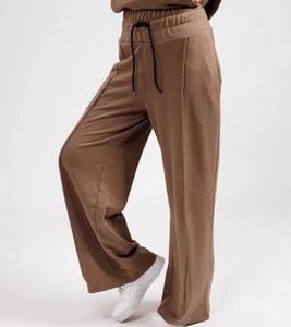 Pantalon de jogging ample et surdimensionné en molleton français pour femme avec logo personnalisé, 100 % coton épais, style hip-hop, idéal pour le sport et la gym - Product Image 2