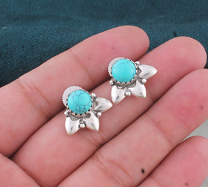 Pendientes de Plata 925 con Turquesa del Suroeste, Engaste de Bisel, Hechos a Mano, Piedra Azul, Hoja Floral, Estilo Vintage Nativo, para Compromiso - Product Image 1