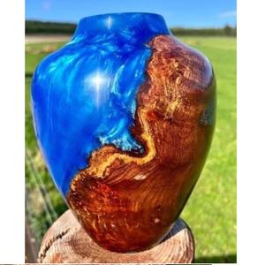 Vase à fleurs en bois et résine fait main, forme unique personnalisée, décoration d'intérieur, bouteille à fleurs en bois naturel pour la décoration de la maison - Product Image 1