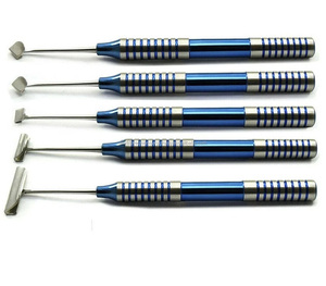 Juego de Instrumentos Quirúrgicos Dentales WORLD PRECISION SURGICAL, 5 Piezas, Mango Azul con Diseño Acanalado, Herramientas Periodontales, Cirugía Oral Manual - Product Image 4