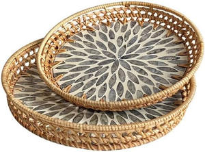 Bandeja Redonda de Ratán con Incrustaciones de Madreperla |   Bandeja de Mosaico Tejida a Mano, Bandeja Decorativa de Mimbre Lacado, Cesta para Alimentos (Negra) - Product Image 2