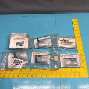 6 AMAT 3300-05444 FTG ELBOW 1/2 FLTK X 1/2 T4 - Équipements et pièces semi-conductrices de renommée mondiale et de confiance - Product Image 1