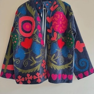 Handcrafted Suzani Velvet Jacket Floral Embroidered Winter <b>Coat</b> Bohemian Ethnic Outerwear Factory Direct Wholesale Price - Product Image 4