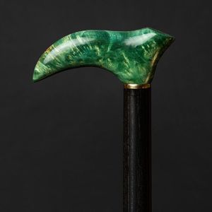 Bâton de marche fonctionnel en résine et bois alliant force et durabilité - Product Image 5
