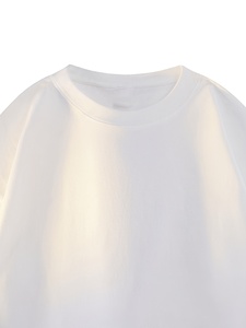 เสื้อยืดโอเวอร์ไซส์ทรงหลวม ย้อมสีแบบแอซิดวอช พิมพ์ลายสกรีนด้วยหมึกน้ำแบบเป็นมิตรต่อสิ่งแวดล้อม แขนสั้น คอกลม - Product Image 4