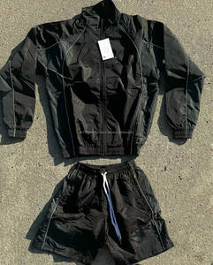 Ensemble pour homme Short et veste coupe-vent deux pièces personnalisés Ensemble short et coupe-vent deux pièces en nylon avec fermeture éclair - Product Image 4