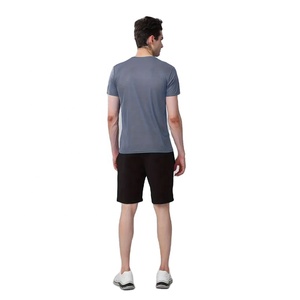 ชุดเสื้อผ้า2ชิ้นสำหรับฤดูร้อนของผู้ชายเสื้อยืดผ้าโพลีเอสเตอร์ระบายอากาศและกางเกงขาสั้น - Product Image 3