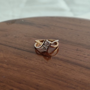 แหวนหมั้นเพชรทองคำขาว 18K สำหรับผู้หญิง ดีไซน์ทันสมัย วงเปิด แหวนแต่งงาน แหวนสัญญา เครื่องประดับมินิมอล - Product Image 3