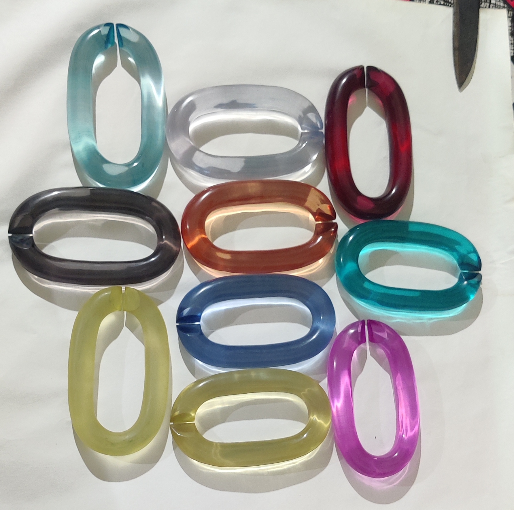 IDENTIQUE À L'IMAGE