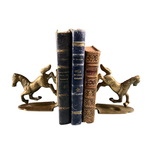 Sujetalibros de latón macizo vintage con diseño de caballo, decoración Art Deco para repisa, almacenamiento único para estantería y decoración de escritorio de oficina a precio asequible - Product Image 1