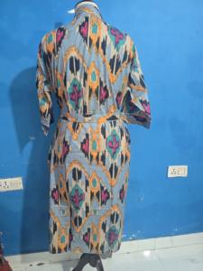 Robe de nuit style kimono en coton indien imprimé Ikkat, robe longue faite à la main, peignoir pour femmes - Product Image 6