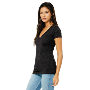 Camiseta de Mujer con Cuello en V, 100% Algodón Peinado Airlume, Estilo Jersey, Color Blanco, Manga Corta, Cómoda para el Verano - Product Image 2