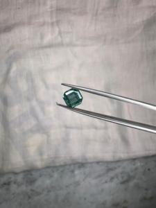 Pierre précieuse naturelle verte de 1,15 carat, taille octogonale à facettes, pierre de bijouterie en vrac, gemme fine en gros pour bague et pendentif - Product Image 1