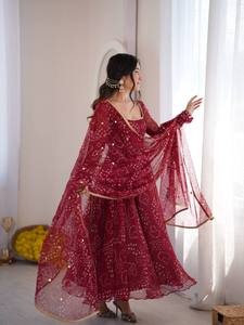 Traje Anarkali Étnico Indio para Mujer, Conjunto Anarkali de Georgette con Estampado Floral y Dupatta para Fiesta o Boda - Product Image 4