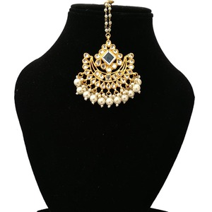 Tikka Kundan étnica chapada en oro con perla de esmalte azul, joyería hecha a mano para la frente, para mujeres, para bodas - Product Image 3