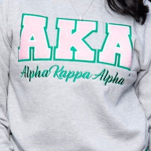 Sweat-shirt personnalisé gris chiné pour femme avec broderie Alpha Kappa Alpha, col rond, manches longues, style décontracté - Product Image 6