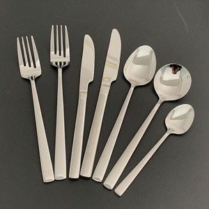 Juego de Cubiertos de Uso Diario Hecho de Acero Inoxidable de Primera Calidad, Apto para Lavavajillas, Antioxidante, Perfecto para el Uso Familiar Diario - Product Image 4