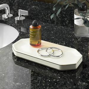 Elegante Bandeja Organizadora de Cerámica Blanca para Perfumes y Accesorios Pequeños de Baño - Product Image 6