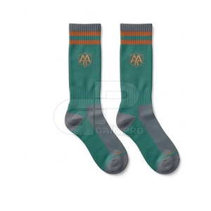 Kit promotionnel professionnel pour supporters de football, conçu avec maillot, casquette, drapeau, écharpe et ballon, pour clubs de supporters et promotions sportives - Product Image 4
