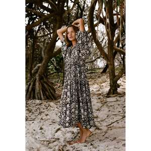 Precio al por mayor hecho a mano Diseño Kyra Pepper Tradicional Jaal Block Print con estampado de flores blancas en red con bordes - Product Image 3