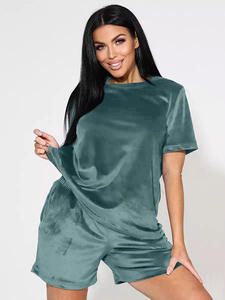 Conjunto Deportivo de Moda para Hombre, Top Corto con Capucha, Leggings de Terciopelo, Diseño de Leopardo, Resistente al Viento, Talla Grande, 2 Piezas - Product Image 4