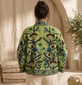Chaqueta de Mujer Bordada a Mano con Diseño Suzani, Tendencia en Regalos para Ocasiones Festivas, Bordado Floral Tradicional, Algodón TNT - Product Image 2