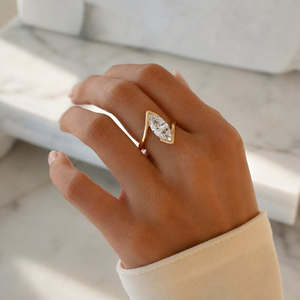 Anillo de Moda Ajustable de Lujo Chapado en Oro de 14K para Mujer, Joyería de Compromiso y Boda, Diamante de Corte Marquesa Cultivado en Laboratorio, Certificado IGI - Product Image 3