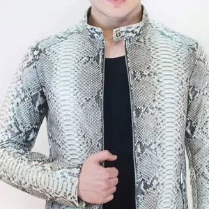 Veste en cuir véritable pour homme, motif python, style motard, vêtement d'extérieur de créateur, mode masculine haut de gamme, personnalisable, OEM, vente en gros - Product Image 2