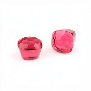 Belle Tourmaline Rose Quartz À Facettes Football Coupe 10x10x7mm Coussin Forme Fantaisie Naturel pour la Fabrication de Bijoux Lâche Calibré - Product Image 1