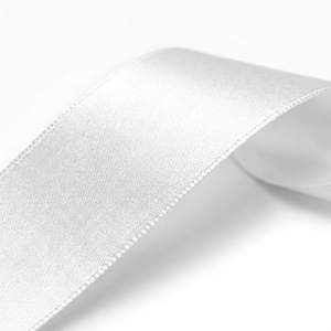 Ruban de satin blanc simple face de 25 mm en gros pour nœuds de chaise de mariage, bouquets, boîtes cadeaux, couture, nœuds pour cheveux, décoration de table - Product Image 3