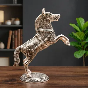 Figurine de cheval sauteur en aluminium avec boîte en bois, design équestre pour table, bureau, salon, collectionneurs et décoration de maison de luxe - Product Image 5