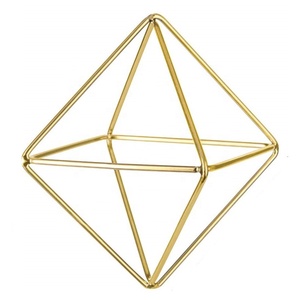 Support moderne en métal doré 3D pour plantes et fleurs, idéal pour la décoration de table et suspendue à la maison - Vente en gros 2026 - Product Image 2