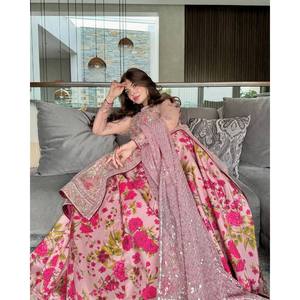 Vestido de Fiesta XL con Dupatta, Adornado con Bordado de Hilo y Lentejuelas - Product Image 6