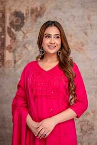 Conjunto de traje Salwar rosa de algodón hasta la rodilla con bordado y dupatta, ropa étnica tradicional para mujer, estilo informal de India y Pakistán - Product Image 5
