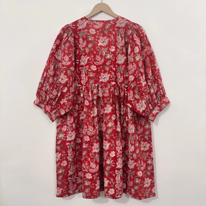 เดรสวินเทจผ้าฝ้ายพิมพ์ลายดอกไม้ด้วยมือ งานแฮนด์เมด เป็นมิตรกับสิ่งแวดล้อม คอวี แขนสามส่วน แต่งระบายลูกไม้ ซักได้ ใส่ได้ในโอกาสทางการ - Product Image 4